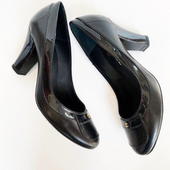 Authentic CHANEL Black Heels - Picture 3 of 6